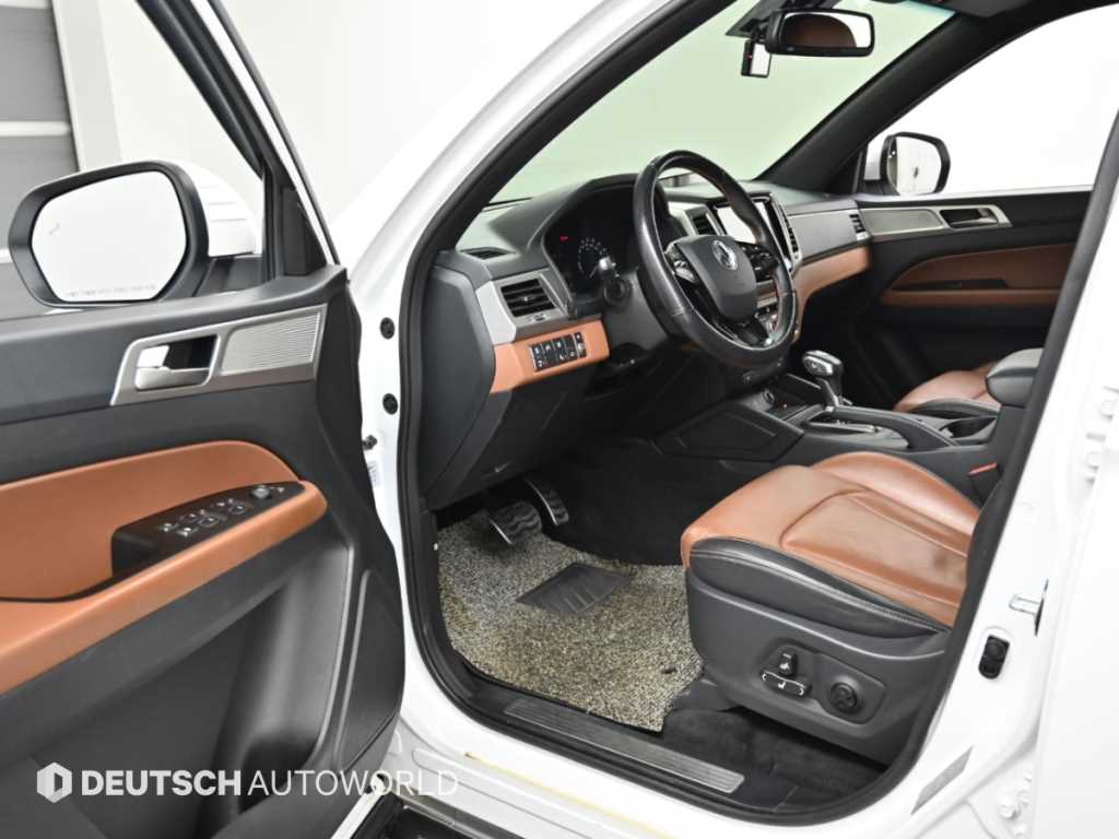 KG모빌리티(쌍용) 렉스턴 스포츠 칸 디젤 2.2 4WD 사진 11