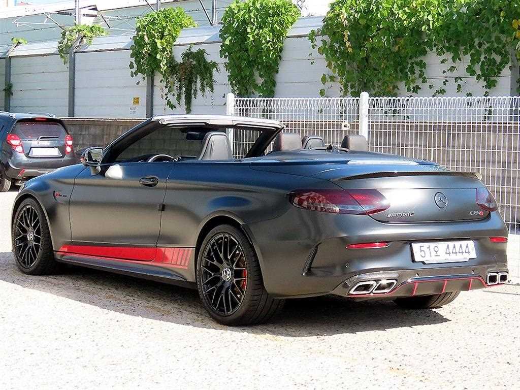 벤츠 C클래스 W205 C63 AMG 카브레올레 사진 7