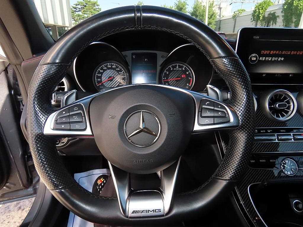 벤츠 C클래스 W205 C63 AMG 카브레올레 사진 12
