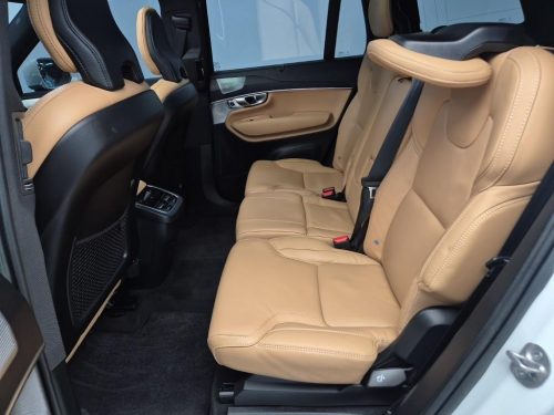 볼보 XC90 2세대 2.0 B6 AWD 사진 10