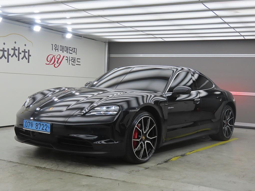 포르쉐 타이칸 4S