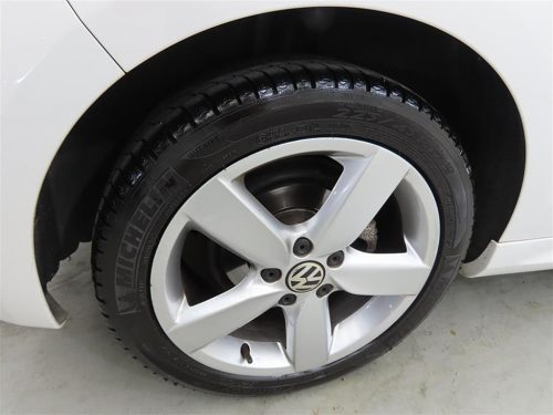폭스바겐 골프 6세대 2.0 TDI 스타일에디션 사진 20