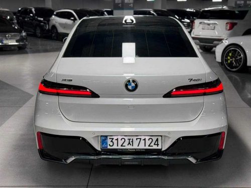 BMW 7시리즈 (G70) 740i xDrive M 스포츠 사진 3