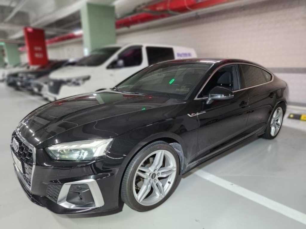 아우디 A5 (F5) 40 TFSI 콰트로 프리미엄 스포트백