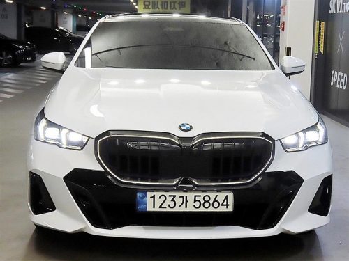 BMW 5시리즈 (G60) 530i xDrive 사진 2
