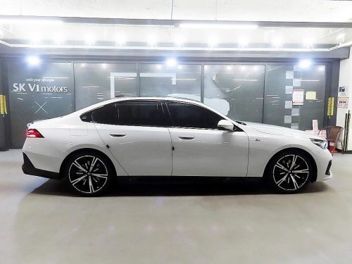BMW 5시리즈 (G60) 530i xDrive 사진 3