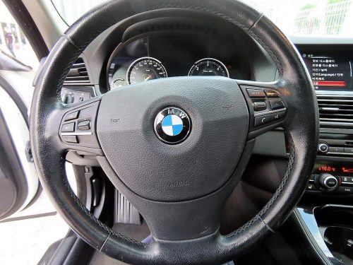 BMW 5시리즈 (F10) 520d 사진 8