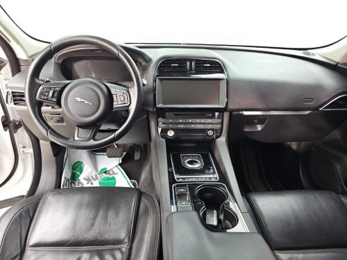 재규어 F-PACE 20d 프레스티지 사진 5