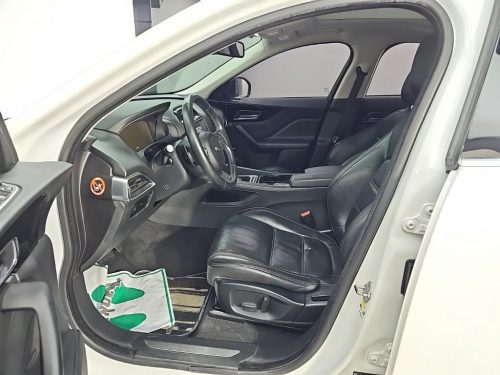 재규어 F-PACE 20d 프레스티지 사진 9