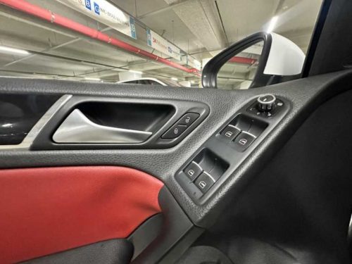 폭스바겐 골프 6세대 2.0 TDI 카브리올레 사진 11