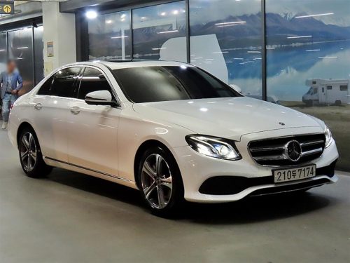 벤츠 E-클래스 W213 E300 아방가르드