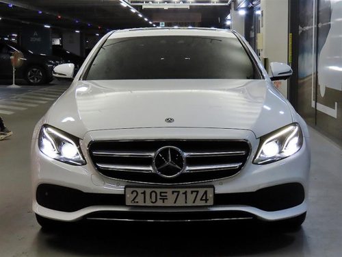 벤츠 E-클래스 W213 E300 아방가르드 사진 2