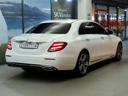 벤츠 E-클래스 W213 E300 아방가르드 사진 4