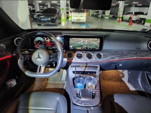 벤츠 E-클래스 W213 E350 4MATIC AMG LINE 사진 3