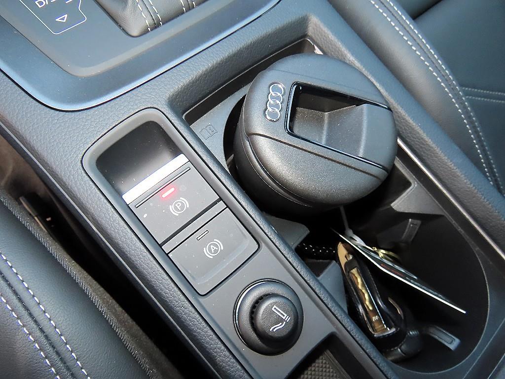 아우디 Q3 (F3) 40 TFSI 콰트로 사진 12