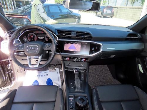 아우디 Q3 (F3) 35 TDI 스포트백 사진 7
