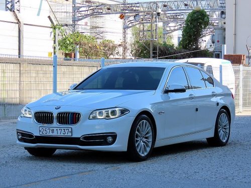 BMW 5시리즈 (F10) 520d 사진 2