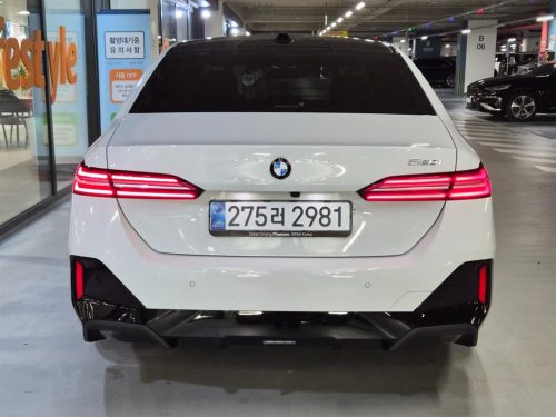 BMW 5시리즈 (G60) 520i 사진 5