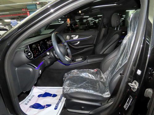 벤츠 E-클래스 W213 E220d 4MATIC AMG라인 사진 6