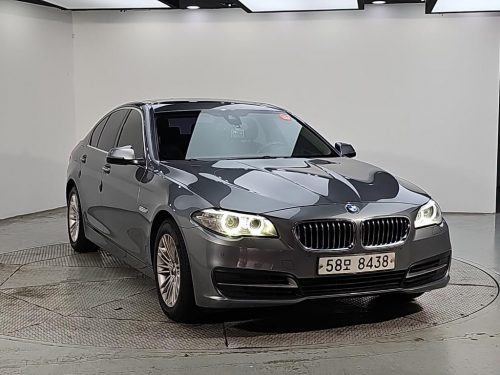 BMW 5시리즈 (F10) 520d 사진 2