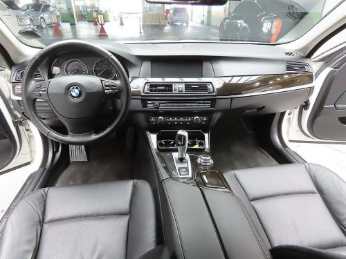 BMW 5시리즈 (F10) 520d 사진 10