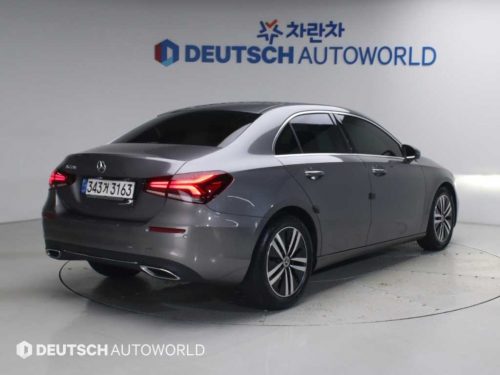 벤츠 A클래스 W177 A220 세단 사진 2