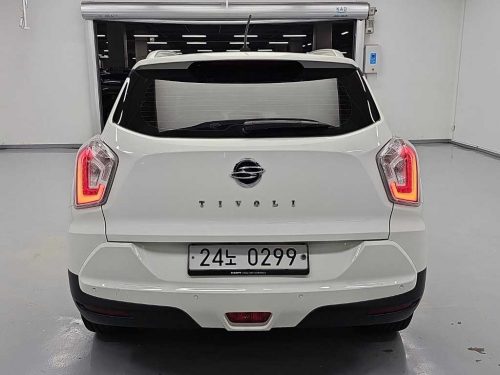 KG모빌리티(쌍용) 티볼리 가솔린 2WD 1.6 LX 사진 3