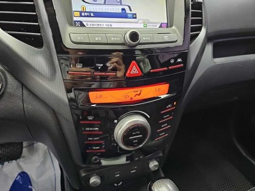 KG모빌리티(쌍용) 티볼리 가솔린 2WD 1.6 LX 사진 10