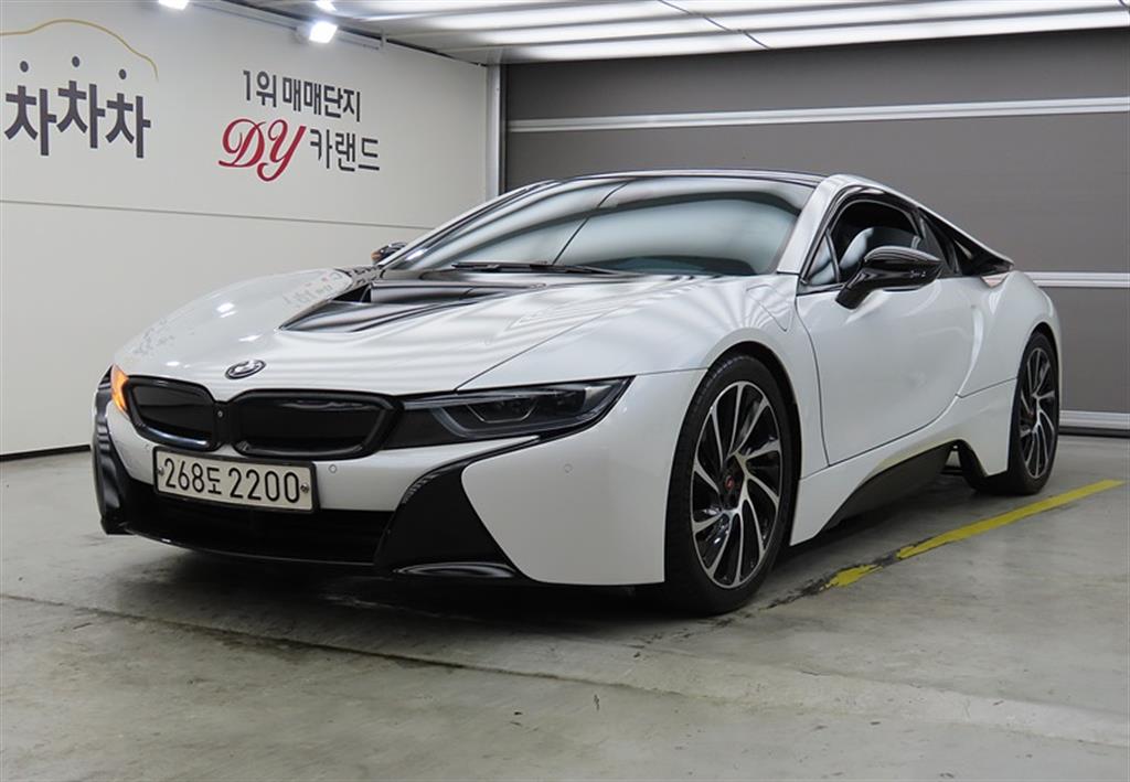 BMW BMW i8
