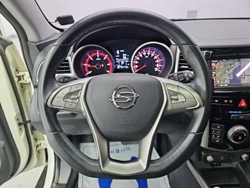 KG모빌리티(쌍용) 티볼리 디젤 2WD 1.6 VX 사진 9