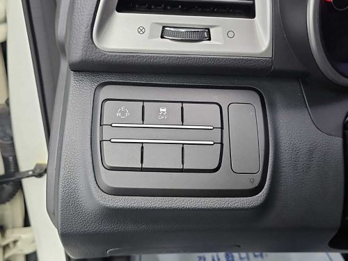 KG모빌리티(쌍용) 티볼리 디젤 2WD 1.6 VX 사진 19