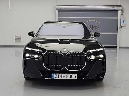BMW 7시리즈 (G70) 740d xDrive M 스포츠 사진 2