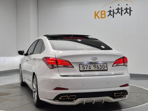 현대 더뉴i40Saloon 1.7 VGT D 스펙 사진 2