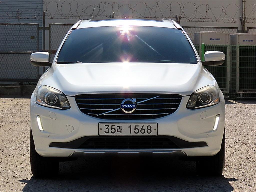 볼보 XC60 D4 사진 1