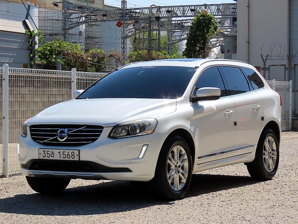 볼보 XC60 D4 사진 2