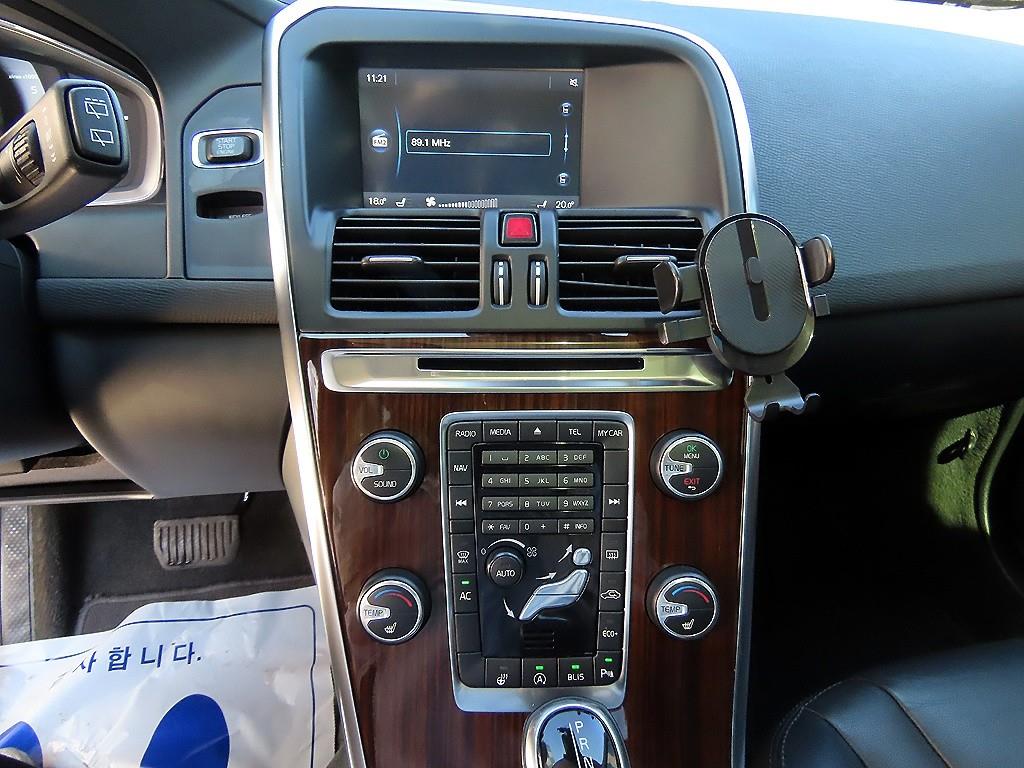 볼보 XC60 D4 사진 12