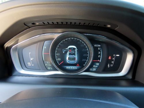 볼보 XC60(2세대) B5 AWD 얼티메이트 브라이트 사진 9