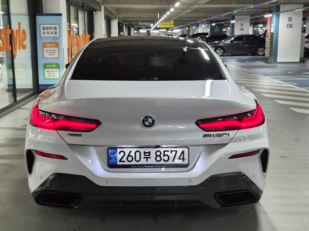 BMW 8시리즈 (G15) 사진 5