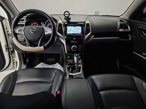 KG모빌리티(쌍용) 티볼리 디젤 2WD 1.6 LX 사진 7