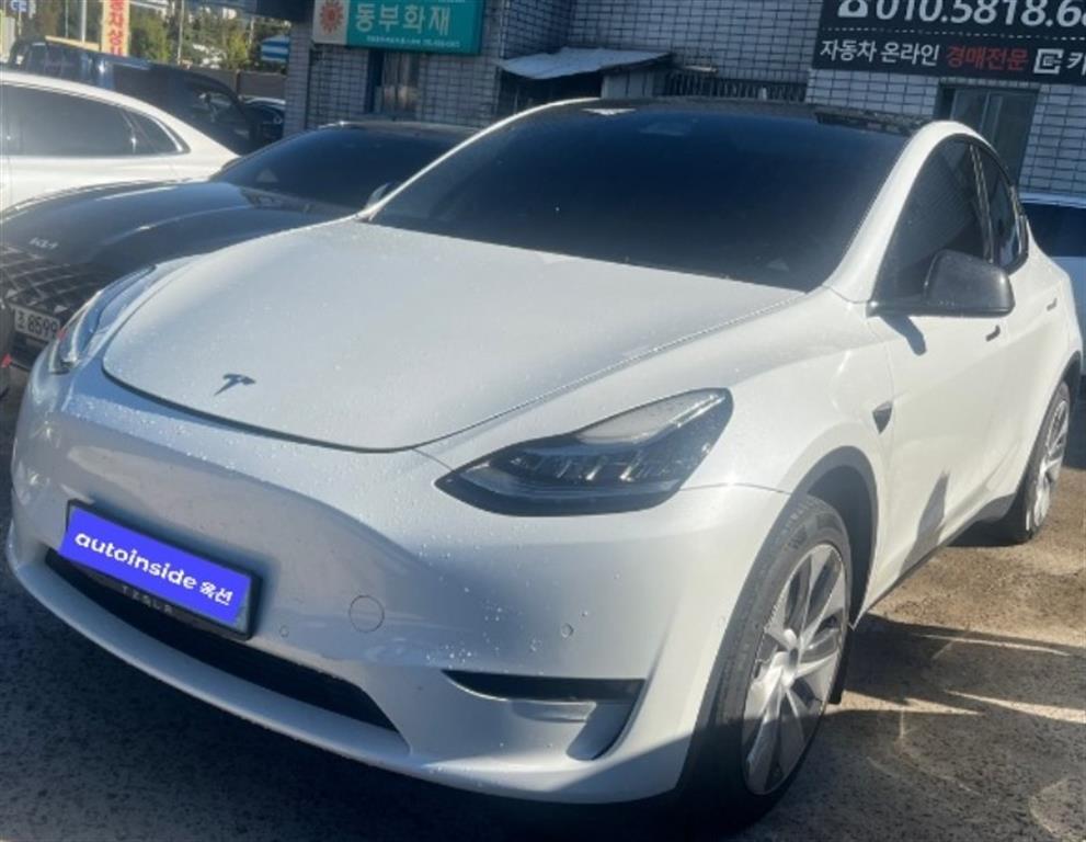 테슬라 모델 Y 롱 레인지 사진 1