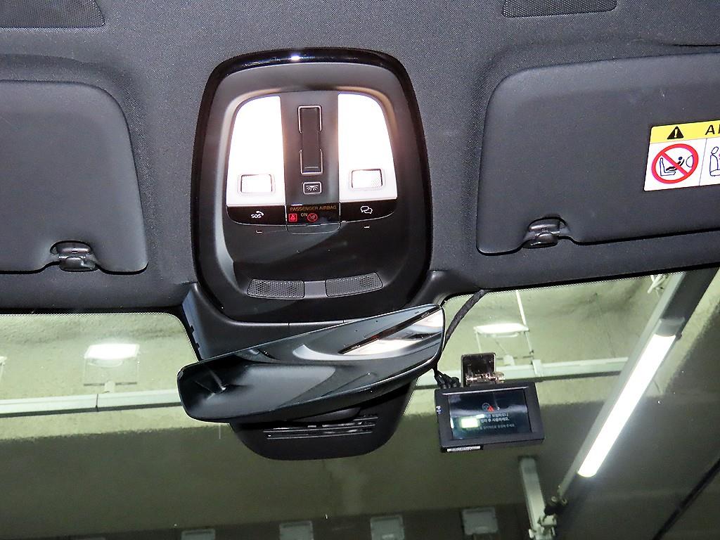 볼보 XC60(2세대) B5 AWD 얼티메이트 브라이트 사진 14