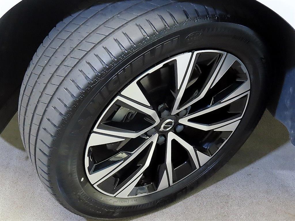 볼보 XC60(2세대) B5 AWD 얼티메이트 브라이트 사진 20
