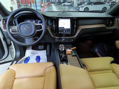 볼보 XC60 D4 사진 10