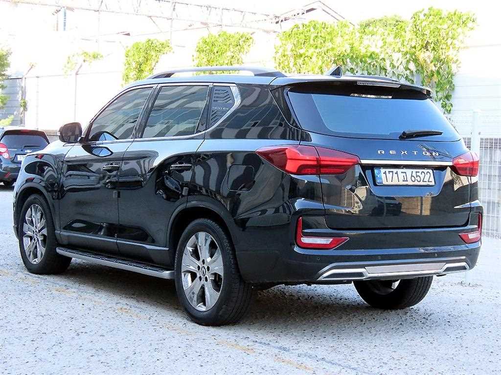 KG모빌리티(쌍용) 올 뉴 렉스턴 (Y450) 디젤 2.2 4WD 프레스티지 사진 3