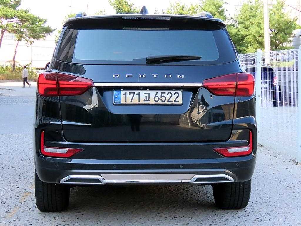 KG모빌리티(쌍용) 올 뉴 렉스턴 (Y450) 디젤 2.2 4WD 프레스티지 사진 4
