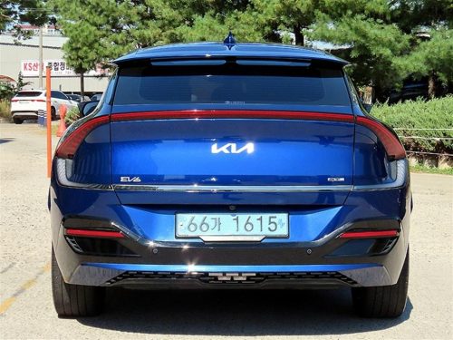 기아 EV6 롱레인지 AWD 사진 모두보기