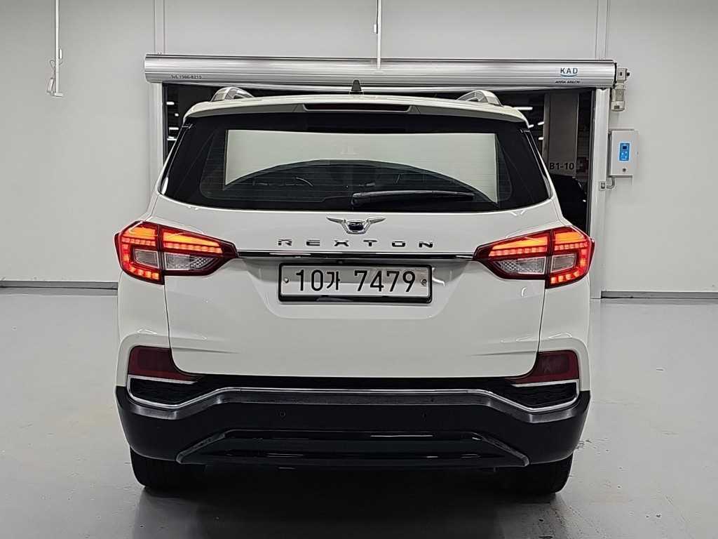 KG모빌리티(쌍용) G4렉스턴 디젤 2.2 4WD 사진 3