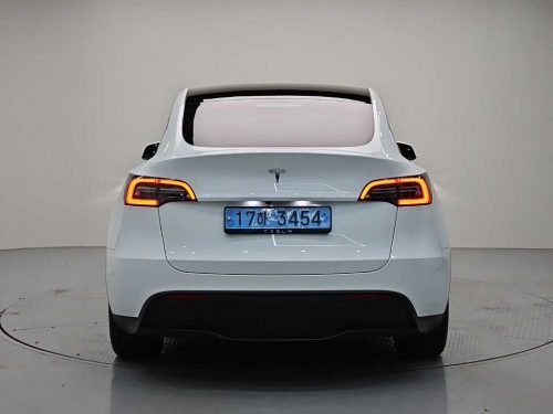 테슬라 모델 Y RWD 사진 3