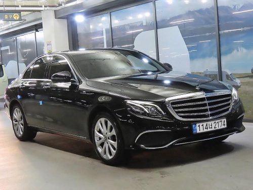 벤츠 E-클래스 W213 E300 익스클루시브