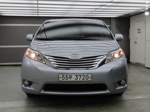 토요타 시에나 3.5 AWD 사진 2